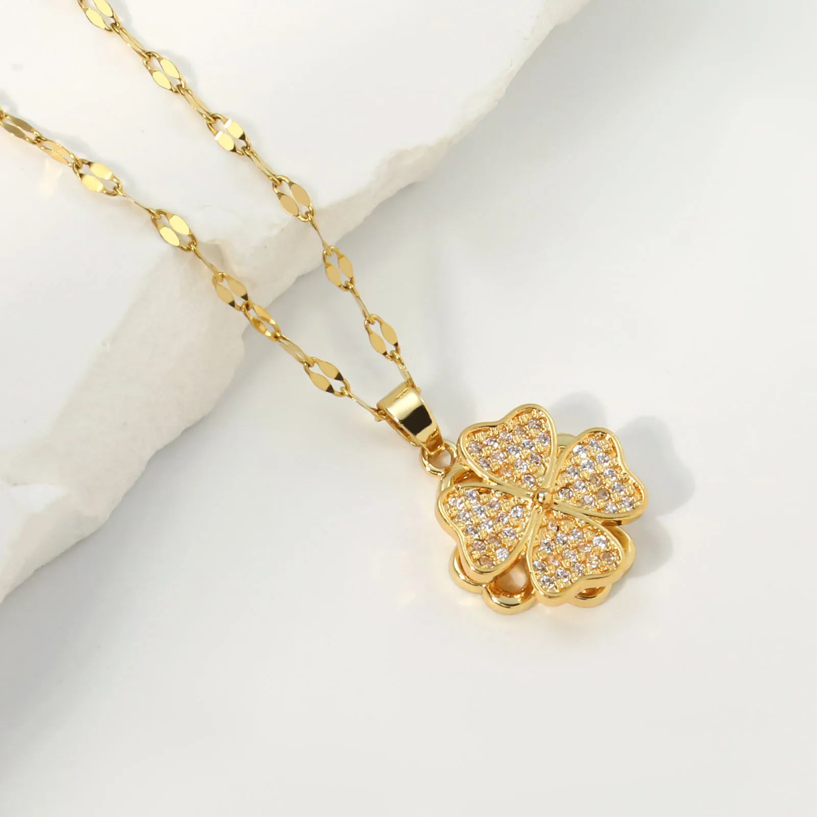 18K Gold Plated Rotating Pendant Spinning Four Heart Leaf Clover Necklace