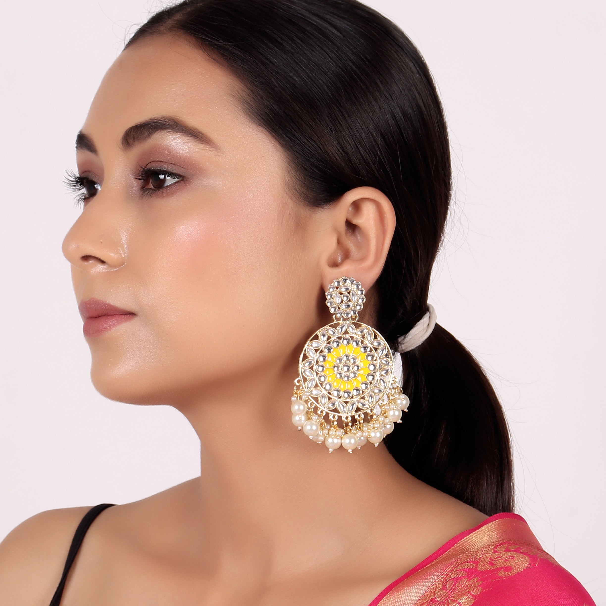 Gold Tone Kundan & Pearls Dangle Earring