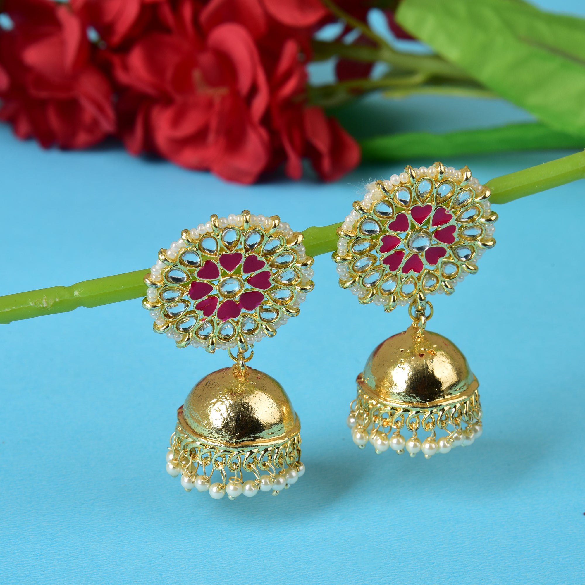 Graceful Gold Plated Kundan & Pearls Traditional Jhumki Earring